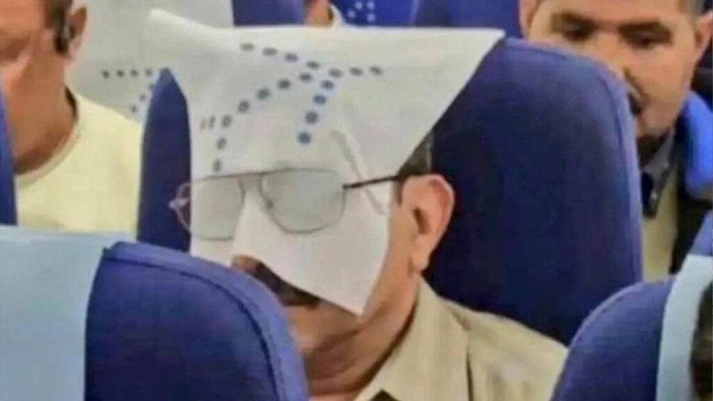 A man tried a unique way to sleep in the flight