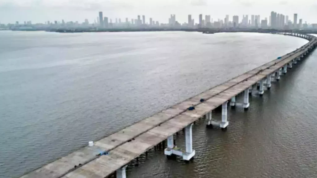 Long sea bridge to be built in Mumbai