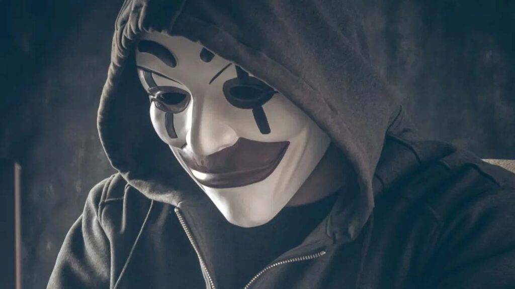 Scammer hide mask Photo